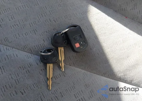 2004 Hyundai Elantra Gls/Gt z USA, uszkodzony, nr VIN KMHDN46D24U858228